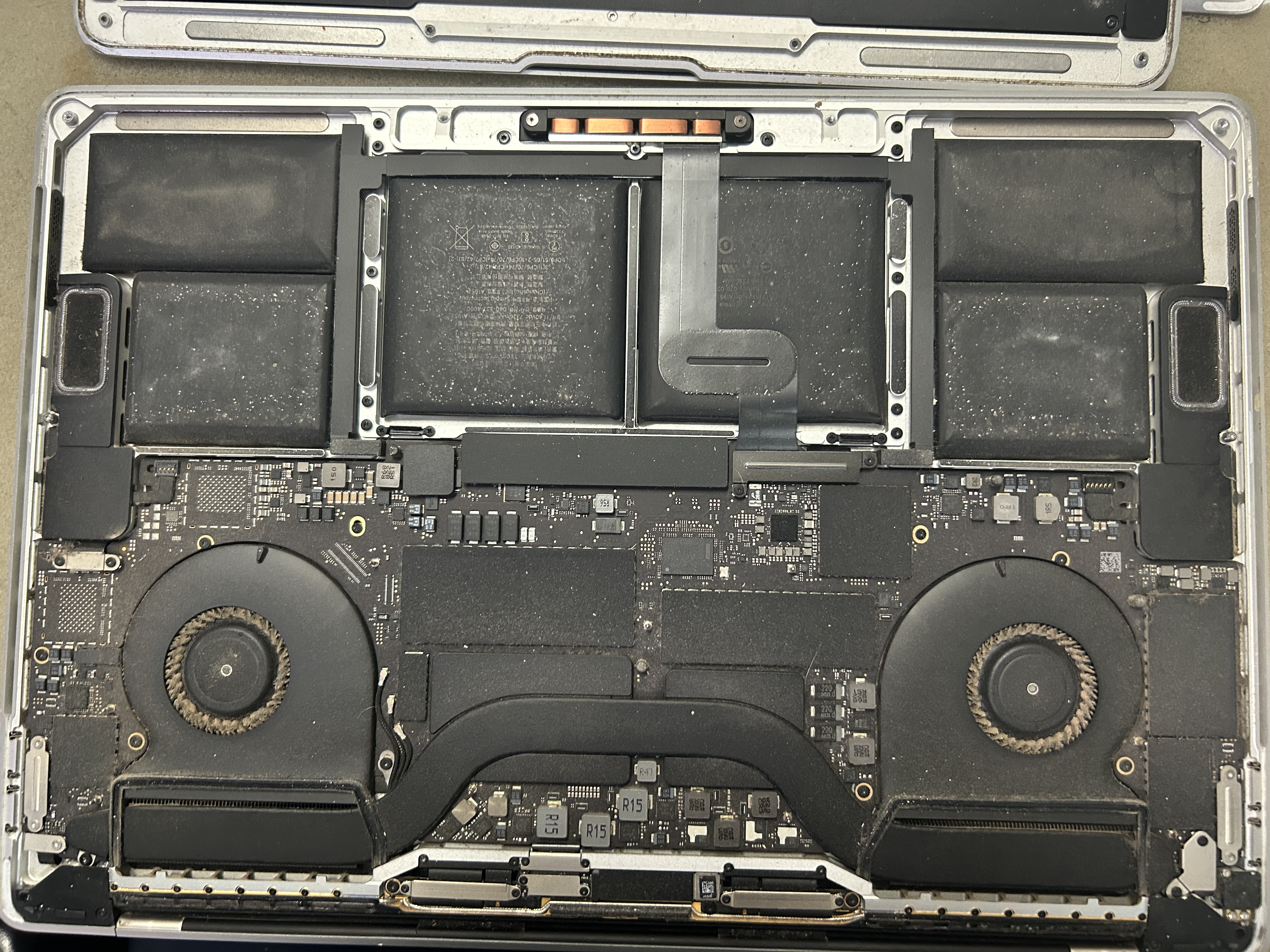 FEA098F5-2EED-4965-8C63-27D04DA02558